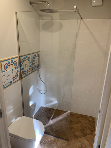 Bathroom 3, Masseria Santacatrini, Syracuse