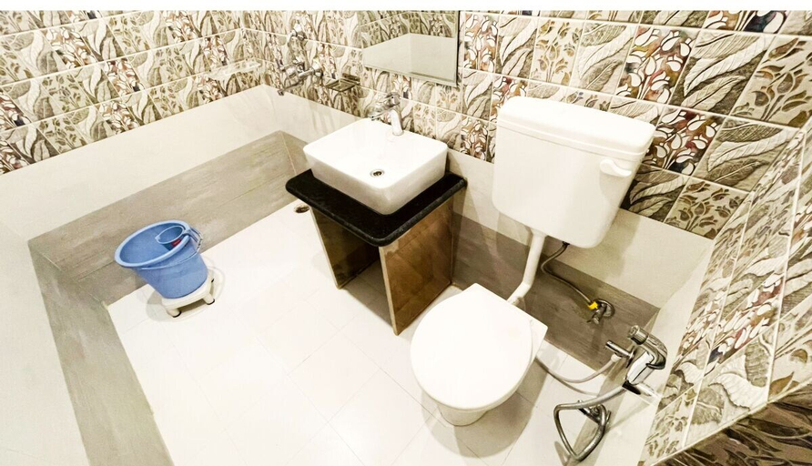 Bathroom, Sanjog Resort, Kota