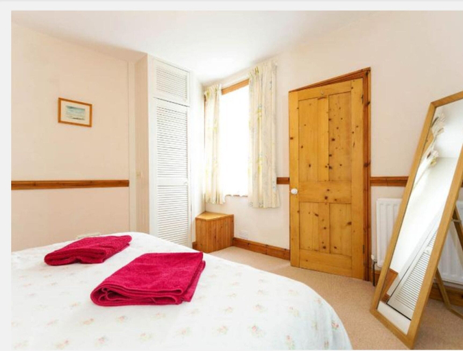Bedroom 3, 2-bed 2- Bath Cottage Half Price Monthly Booking, Kent