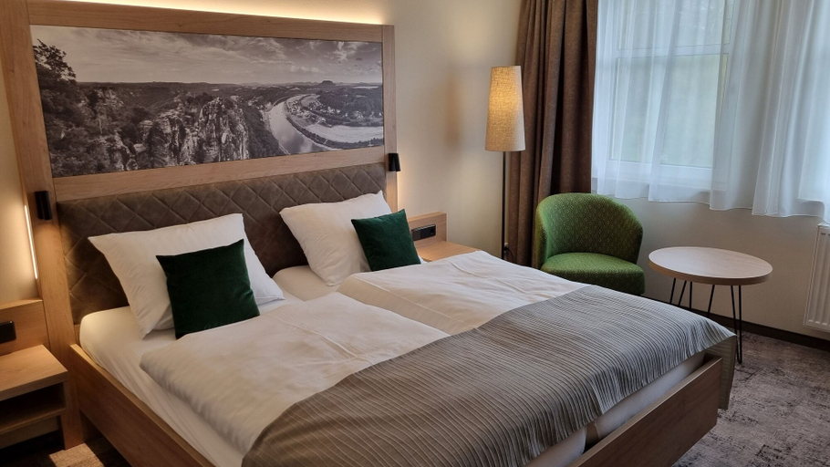 Bedroom 3, Parkhotel Neustadt, Sächsische Schweiz-Osterzgebirge