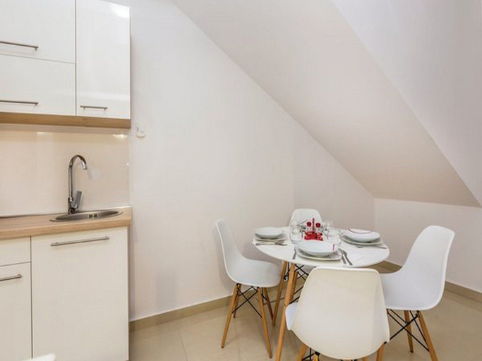 Others 5, Apartments Villa Kim, Senj