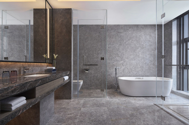 Bathroom 12