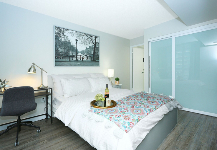 Bedroom 2, Bremner Blvd-CN Tower-Union Station, Toronto