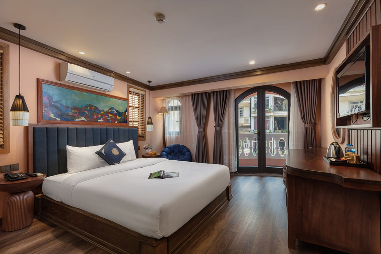 HOTEL DE SAPA Room Type - Balcony Love Suite Fansipang view
