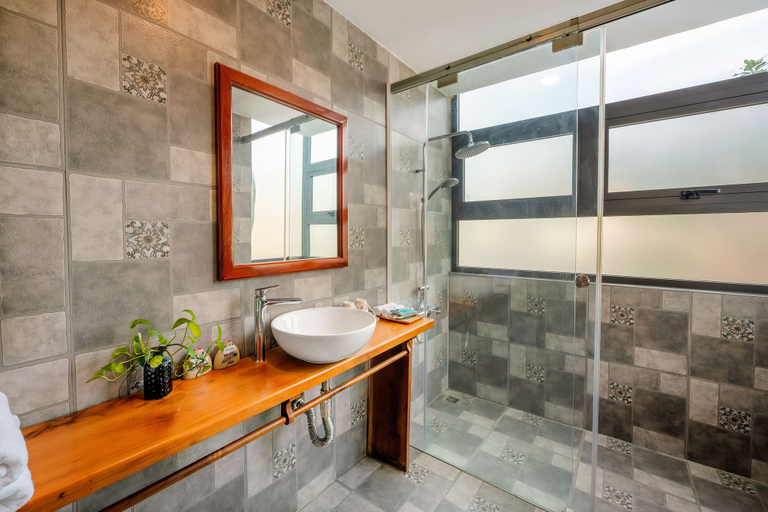 Bathroom 5, Sunkissed Paddy Hoi An Villa, Da Nang