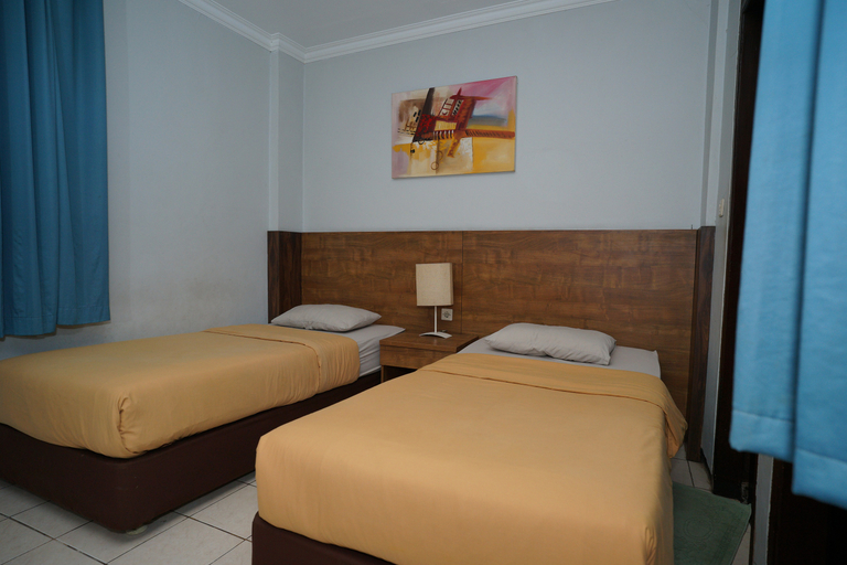 Bedroom 2, Hotel Puri Pangalengan, Bandung