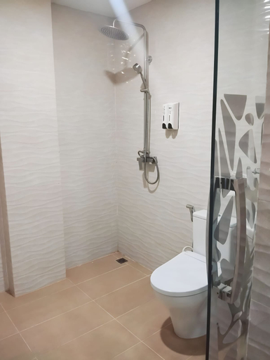 Bathroom 4