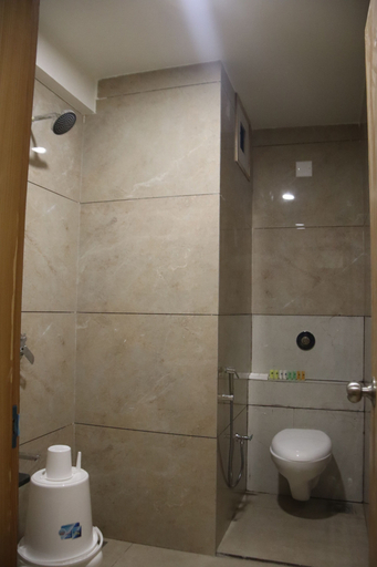Bathroom 4, The Sky Comfort Beach Hotel, Dwarka, Devbhumi Dwarka