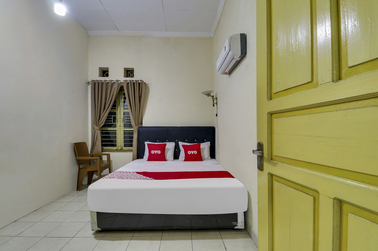 Bedroom 2, OYO Life 90646 Villa Karsinem Pasuruan, Pasuruan