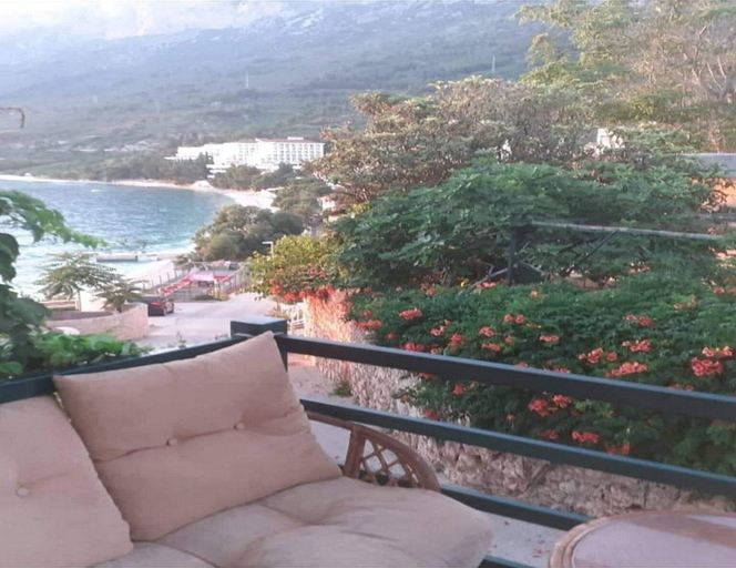 Others 5, Apartments Kamaki, Gradac