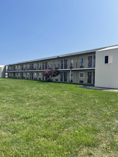 Exterior & Views, Relax Inn & Suites, Coles