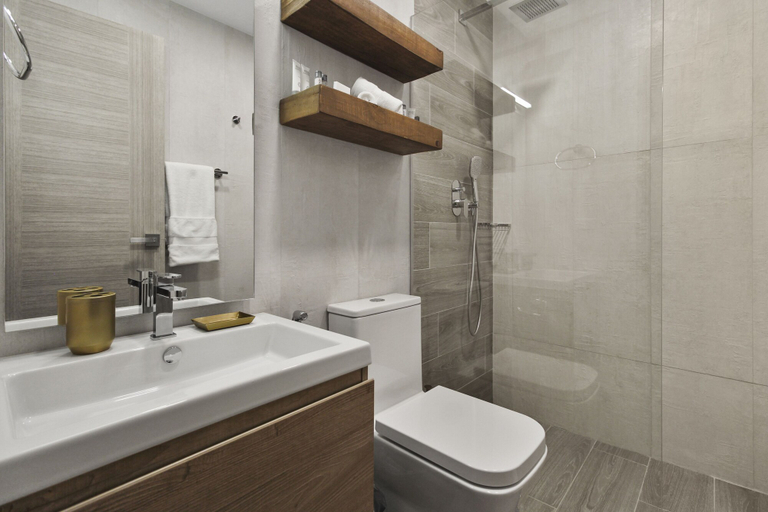 Bathroom 4, Bocobay Aracari Condos