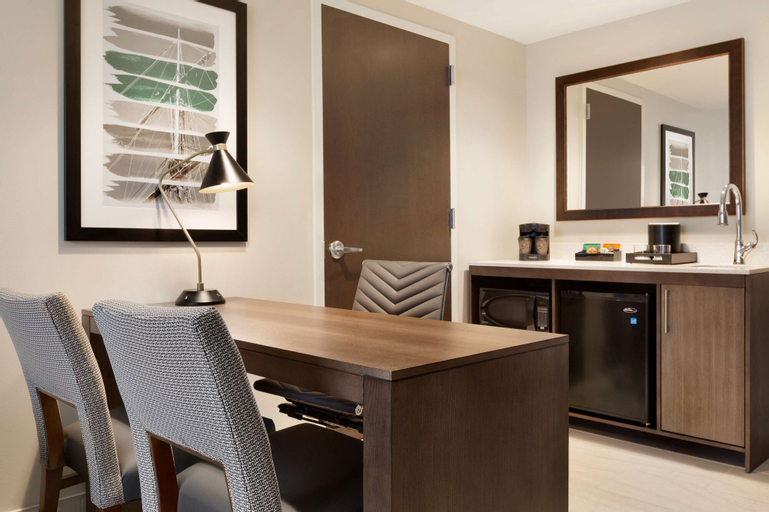 Dining Room 6
