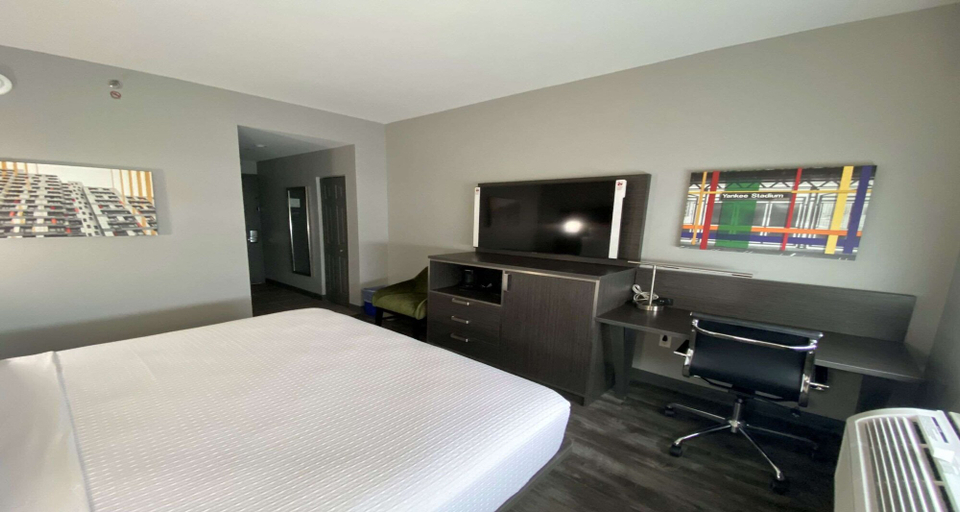 Bedroom 4, Best Western Plus City Line Hotel, New York