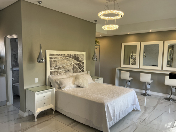 Bedroom 5, Swan Lake Suites, Ekurhuleni