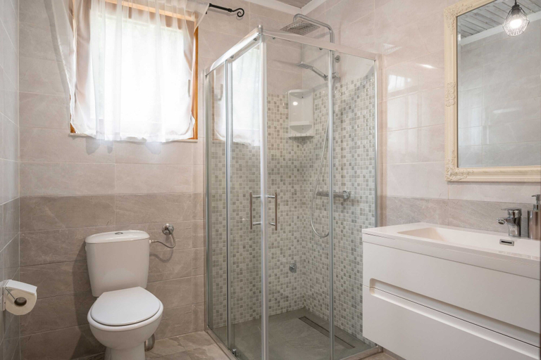 Bathroom 3, Holiday Home Melanie, Blato