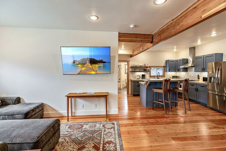 Others 4, The Mountain Ave House by WanderLodges, Jackson