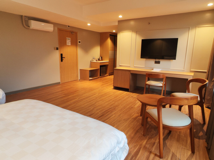 Bedroom 6