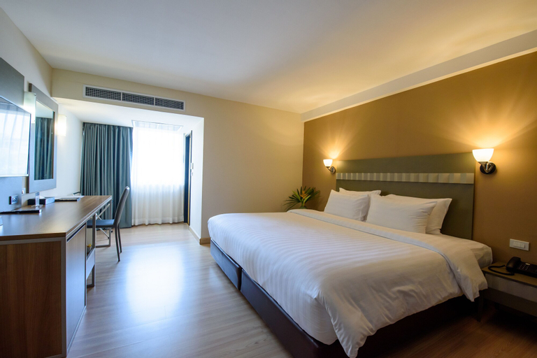 Bedroom 8