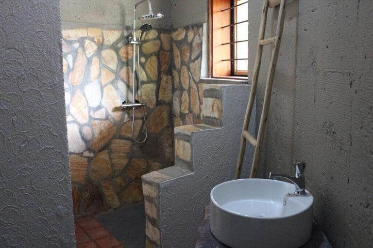 Bathroom 2, Mabamba Lodge, Busiiro
