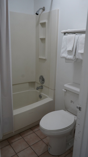 Bathroom, Astoria West, Danville