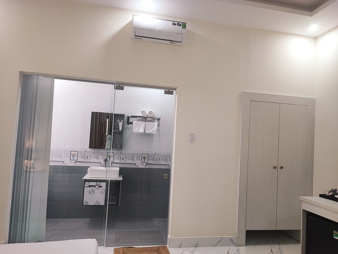 Bathroom 4, HOANG ANH CON DAO HOTEL, Côn Đảo