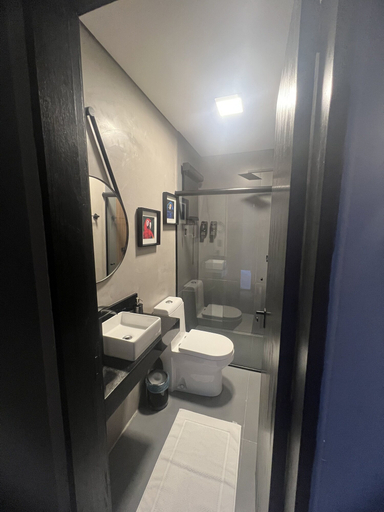 Bathroom 4, Hotel la serena, São Sebastião