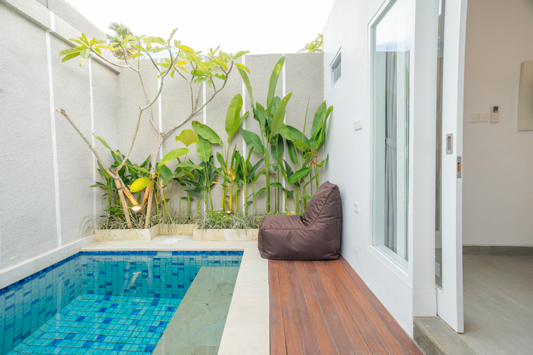 Swimming Pool 5