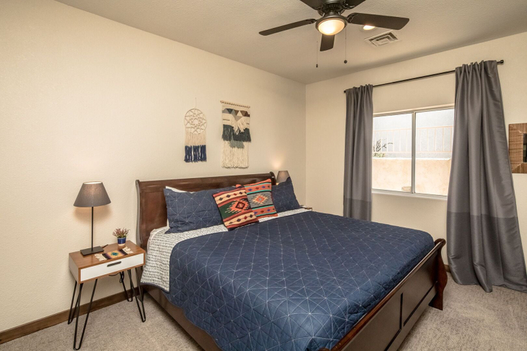 Bedroom 4, Shoshone, Mohave