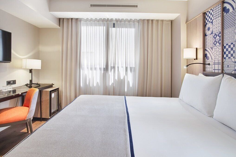 Bedroom 2, Eurostars Guadalquivir, Sevilla