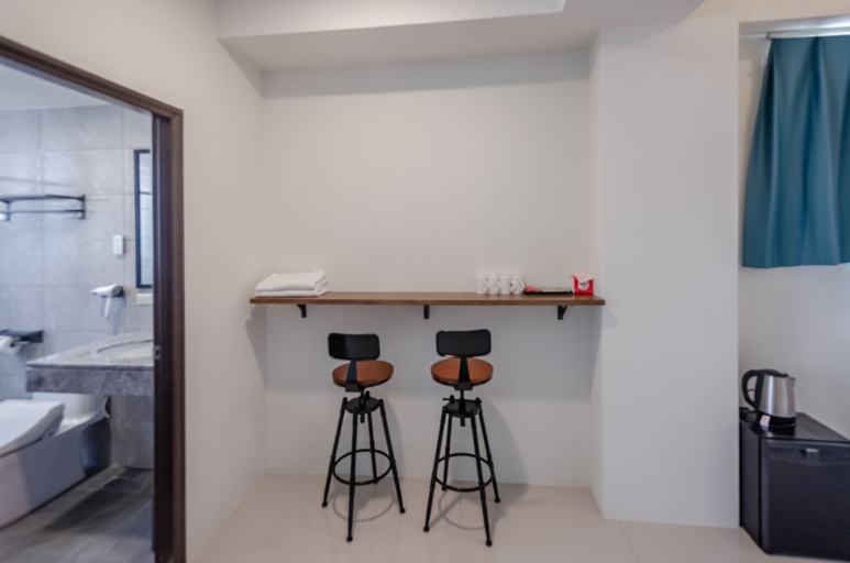 Bathroom 1, Spring Rain Hostel, Chiayi County