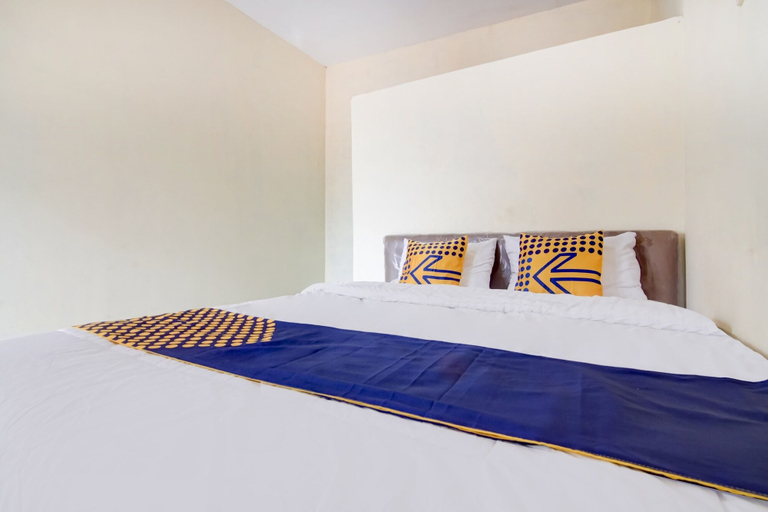 Bedroom 4, Hotel O Nakula Sadewa, Depok