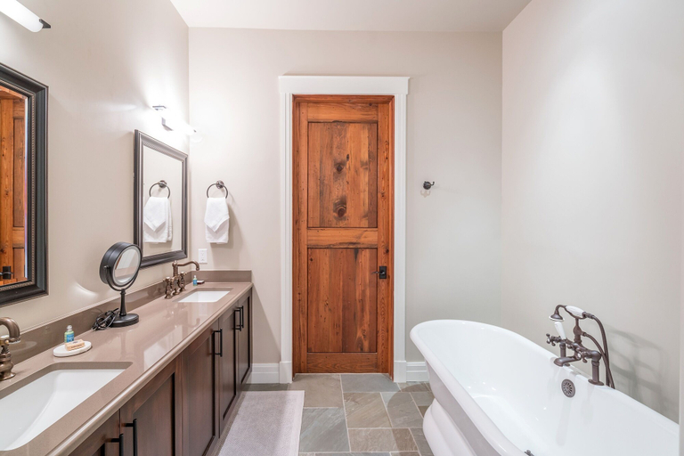 Bathroom 3, Mt Wilson Basecamp 4 Bedroom Condo by Alpine Lodging Telluride, San Miguel