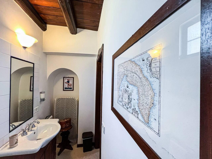 Bathroom 2, Housing of Charme With Rooftops Balconies, Lecce