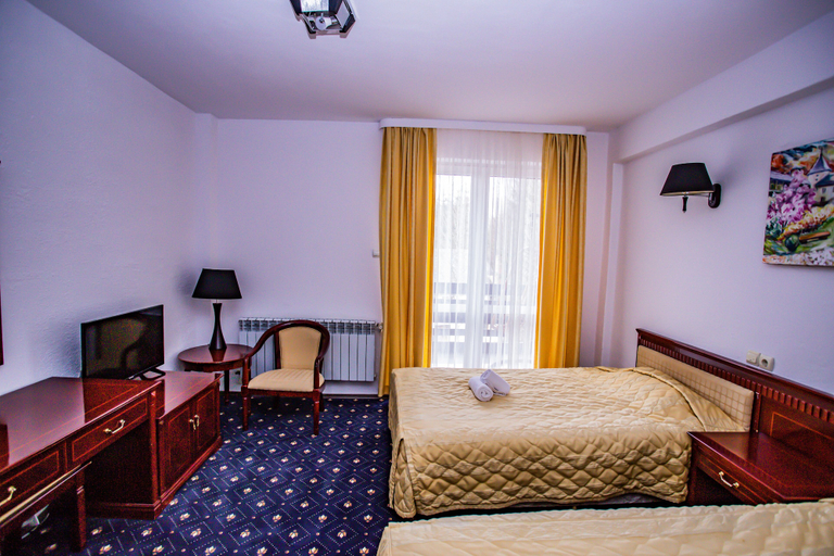 Bedroom 3, Casa Octavian, Sucevita