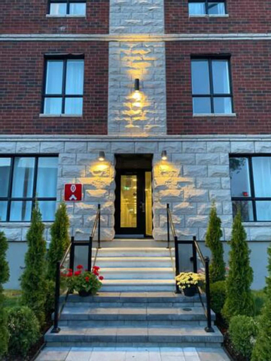 2001 Av. Beaconsfield, Montréal