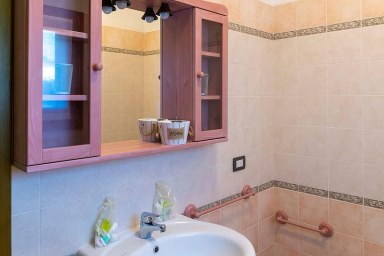 Room 4, Welcomely - Casa Vacanze Solit, Nuoro