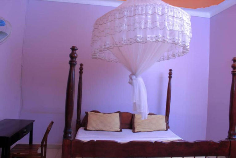 Bedroom 3, Rochester Guest House, Jinja
