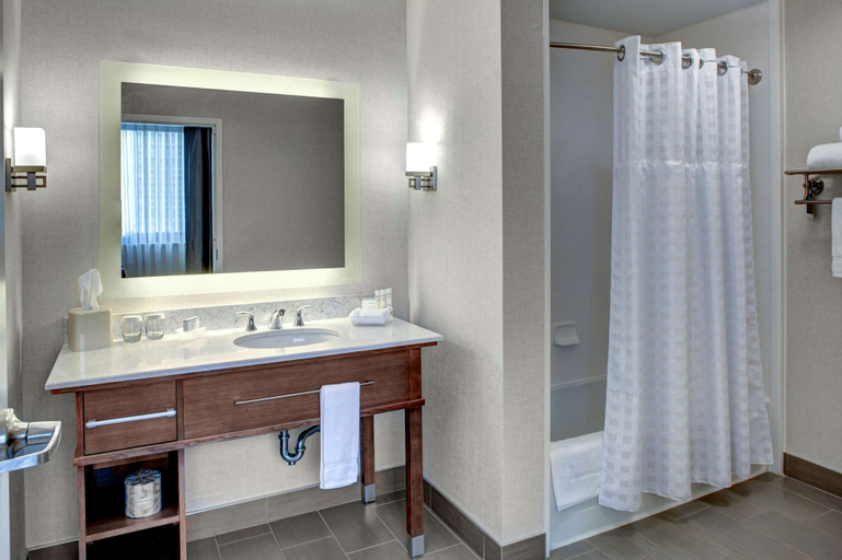 Bathroom 4, Homewood Suites by Hilton Richmond - Downtown, Richmond