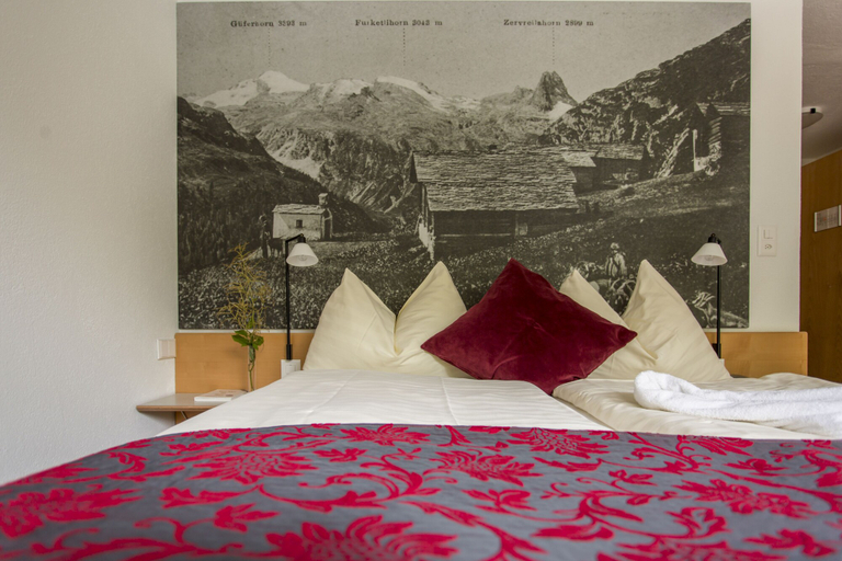 Bedroom 4, Hotel Rovanada, Surselva