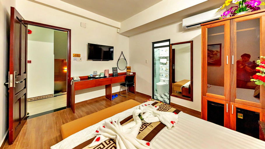 Bedroom 9