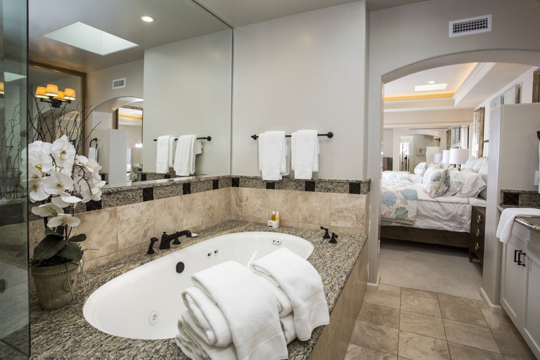 Bathroom 4, Sunset Cove Villas in Laguna Beach, Orange
