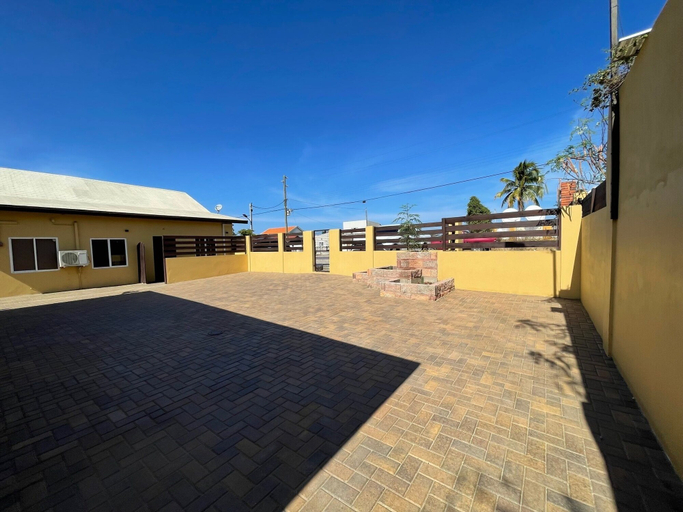 Exterior & Views 2, Seroe Patrishi 11 Apt 7