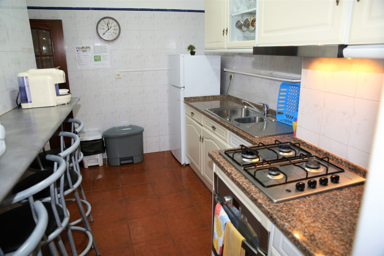 Others 5, Aej Guest House, Lisbon