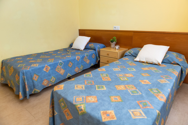 Bedroom 2, RVApartaments Els Salats, Girona