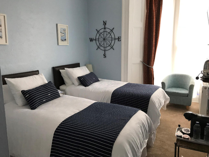 Bedroom 2, Highlea House, North Somerset