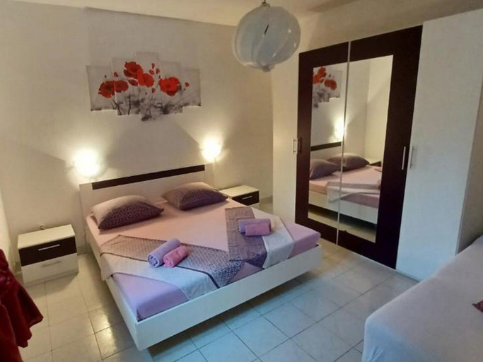 Bedroom 1, Apartments Katarina, Vis