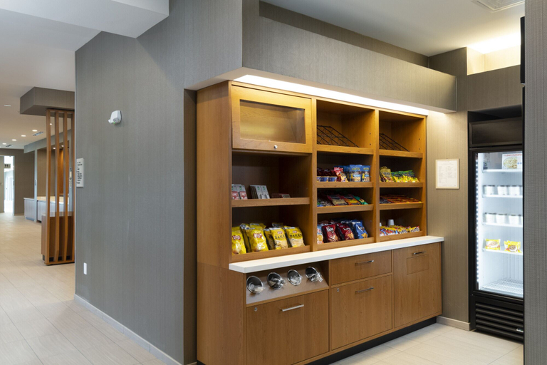 Food & Drinks 5, SpringHill Suites by Marriott Cape Canaveral Cocoa Beach, Brevard