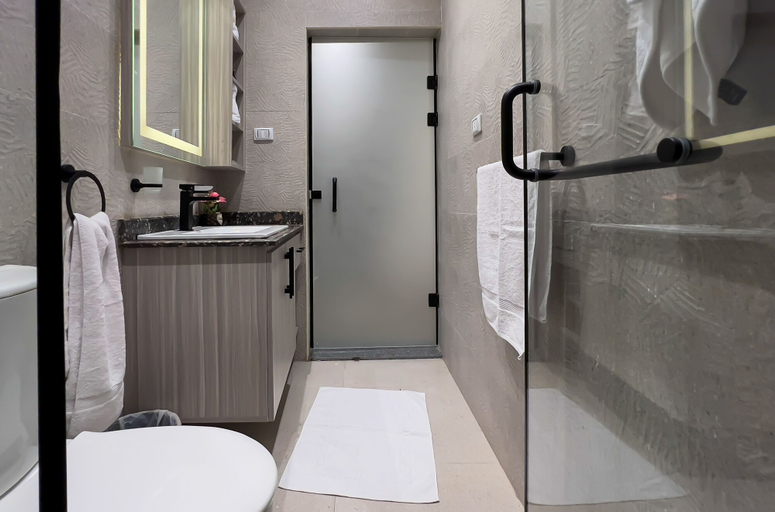 Bathroom, Sky Guest House, Al-Ahram