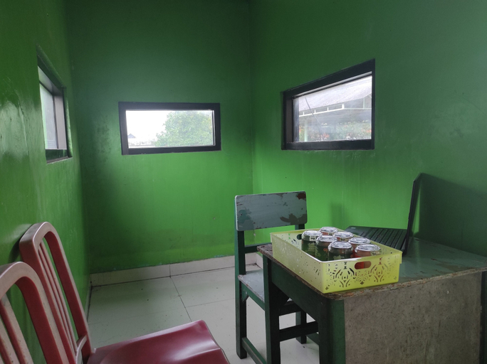 Public Area 3, OYO 90333 Wisma Tenang Jaya Syariah, Majalengka